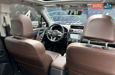 Внедорожник / Кроссовер Subaru Forester 2017 в 