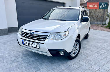 Внедорожник / Кроссовер Subaru Forester 2010 в Киеве