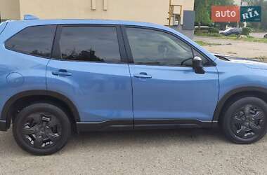 Внедорожник / Кроссовер Subaru Forester 2023 в 