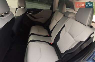 Внедорожник / Кроссовер Subaru Forester 2023 в 