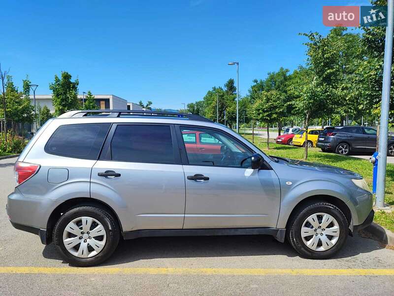 Внедорожник / Кроссовер Subaru Forester 2011 в Львове