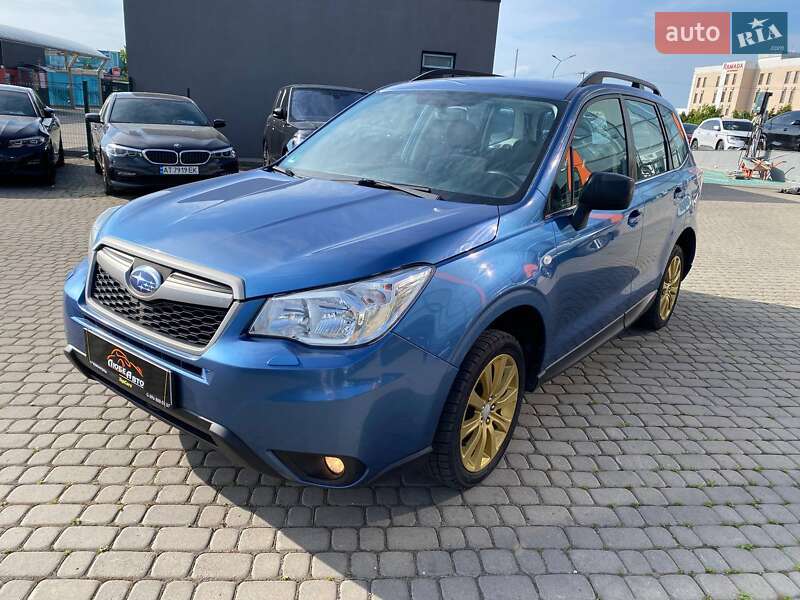 Позашляховик / Кросовер Subaru Forester 2015 в Львові