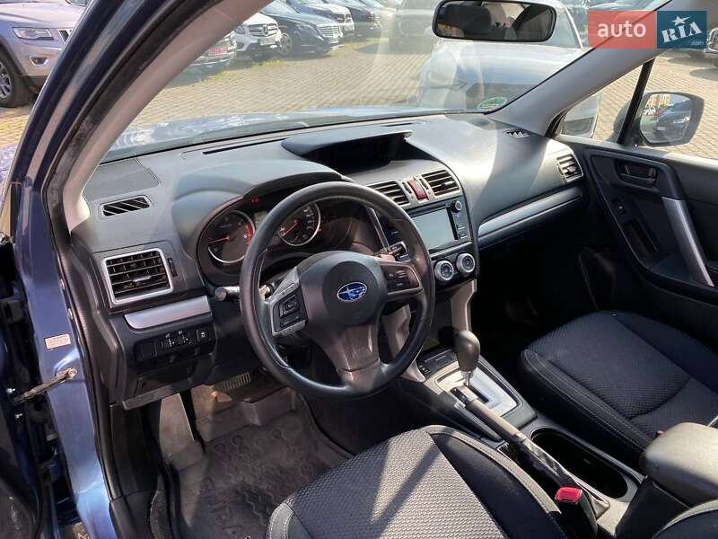 Позашляховик / Кросовер Subaru Forester 2015 в Львові