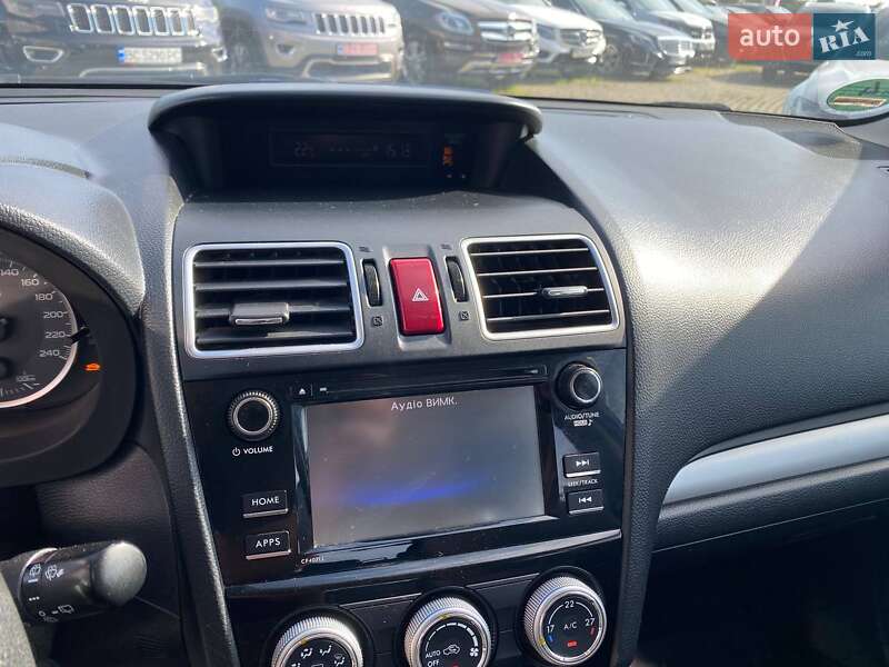 Позашляховик / Кросовер Subaru Forester 2015 в Львові