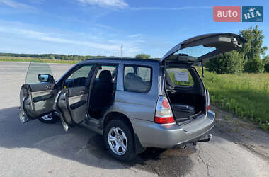 Внедорожник / Кроссовер Subaru Forester 2006 в 