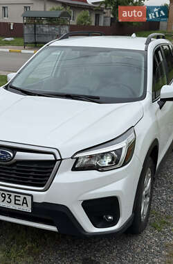 Внедорожник / Кроссовер Subaru Forester 2019 в Вишневом