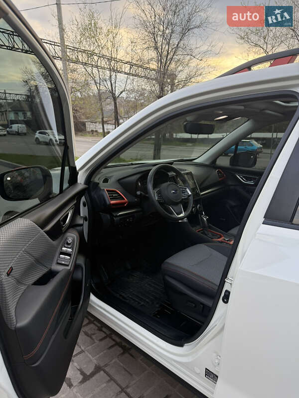 Внедорожник / Кроссовер Subaru Forester 2018 в Киеве