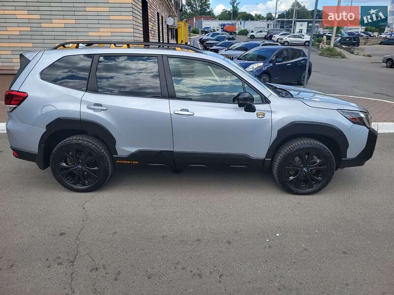 Внедорожник / Кроссовер Subaru Forester 2022 в Харькове