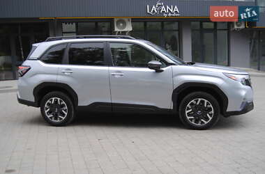 Позашляховик / Кросовер Subaru Forester 2024 в 