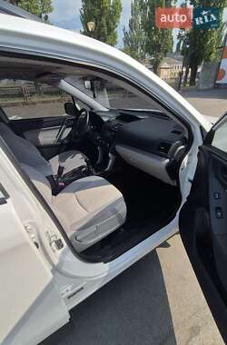 Позашляховик / Кросовер Subaru Forester 2014 в 