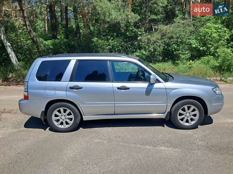 Внедорожник / Кроссовер Subaru Forester 2006 в Киеве