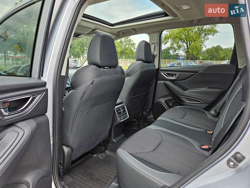 Внедорожник / Кроссовер Subaru Forester 2024 в Днепре