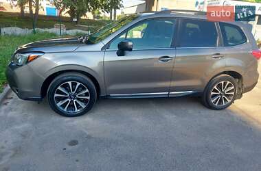 Внедорожник / Кроссовер Subaru Forester 2018 в 