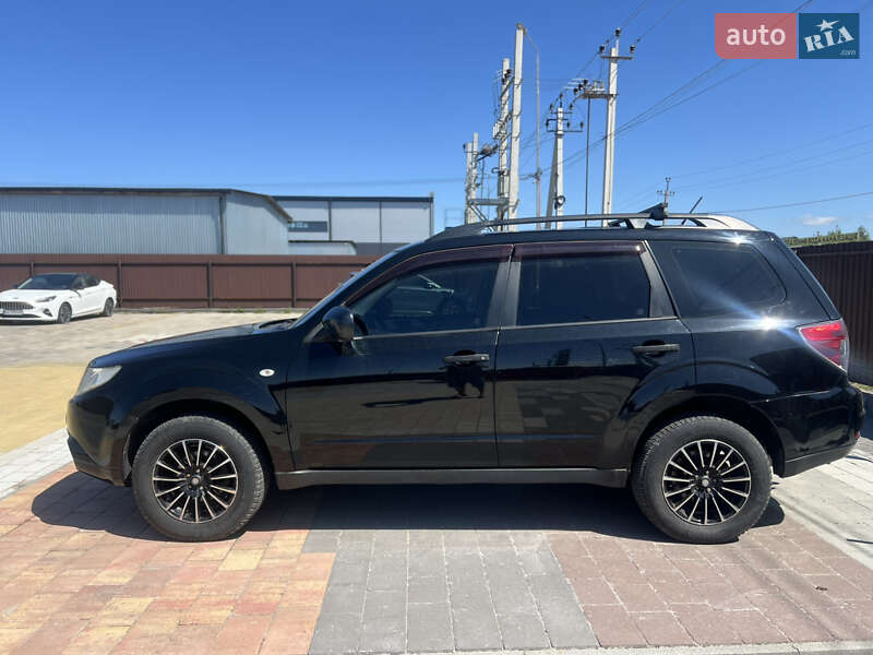 Внедорожник / Кроссовер Subaru Forester 2011 в Львове