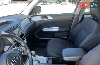 Внедорожник / Кроссовер Subaru Forester 2011 в 
