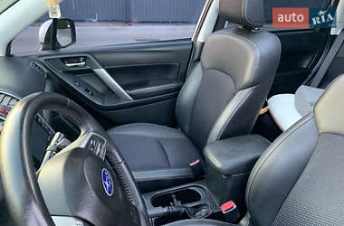 Внедорожник / Кроссовер Subaru Forester 2016 в 