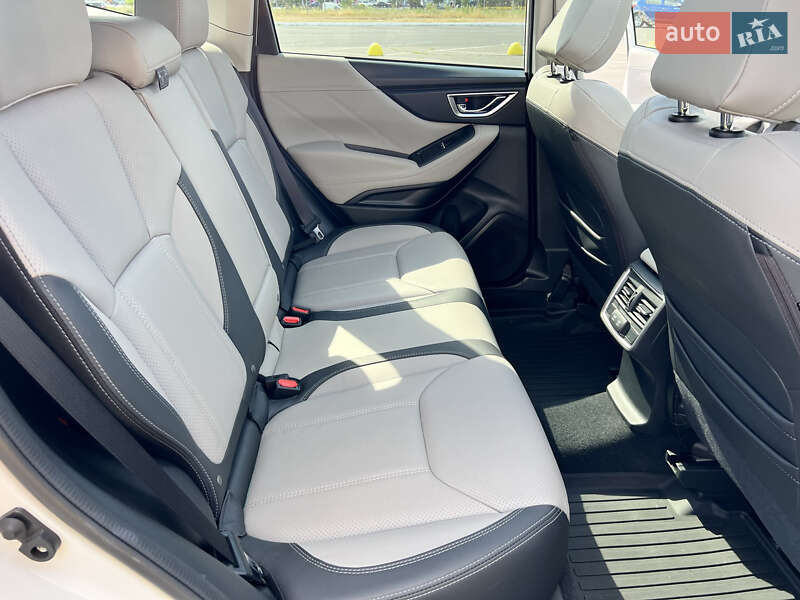 Внедорожник / Кроссовер Subaru Forester 2020 в Киеве