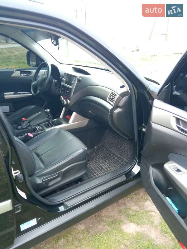 Внедорожник / Кроссовер Subaru Forester 2010 в Львове
