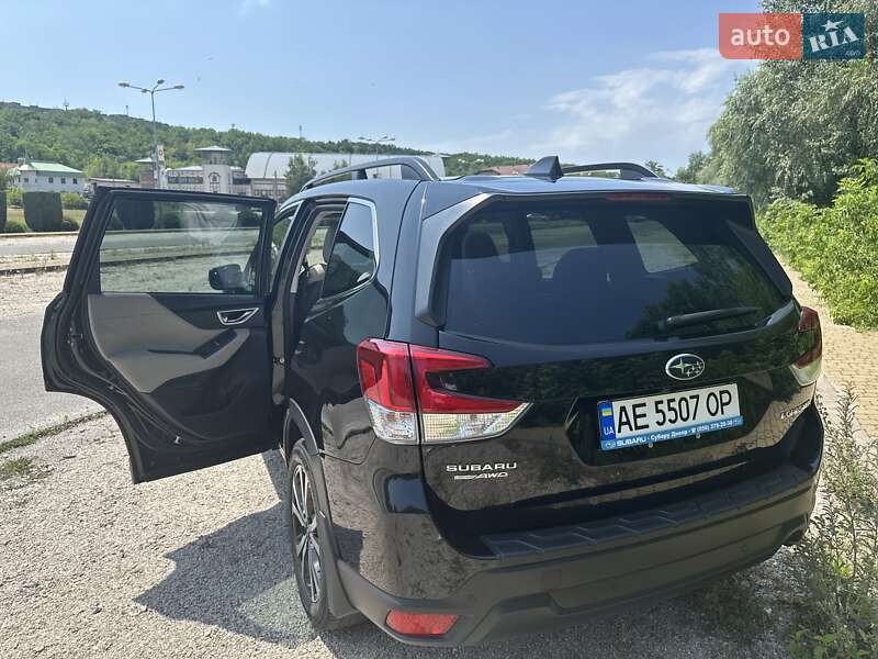 Внедорожник / Кроссовер Subaru Forester 2020 в Днепре