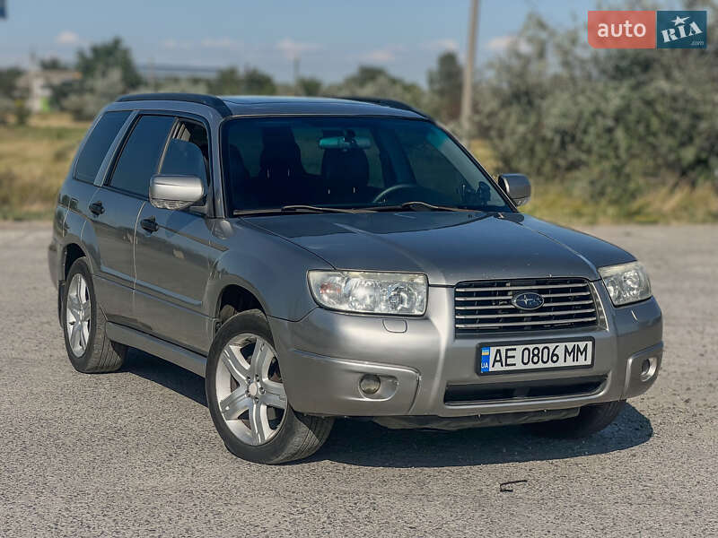 Внедорожник / Кроссовер Subaru Forester 2006 в 