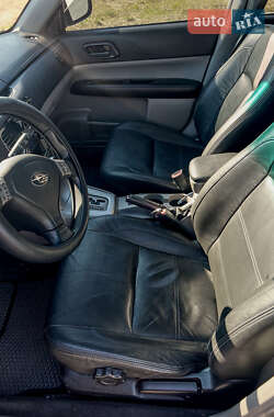 Внедорожник / Кроссовер Subaru Forester 2006 в 