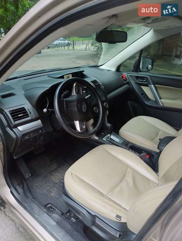 Внедорожник / Кроссовер Subaru Forester 2014 в Новомосковске