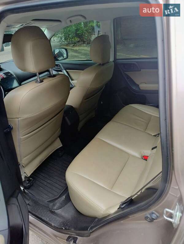 Внедорожник / Кроссовер Subaru Forester 2014 в Новомосковске
