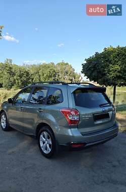 Внедорожник / Кроссовер Subaru Forester 2015 в 