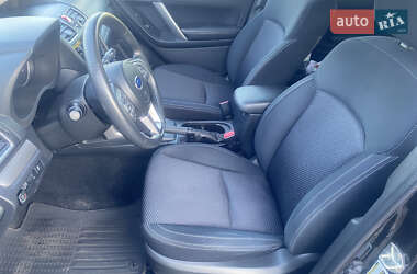 Внедорожник / Кроссовер Subaru Forester 2016 в 