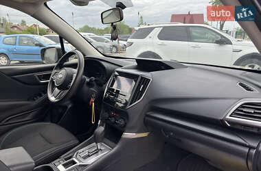 Внедорожник / Кроссовер Subaru Forester 2020 в 
