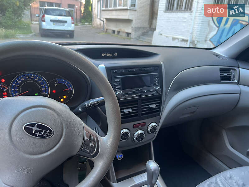 Позашляховик / Кросовер Subaru Forester 2009 в Києві