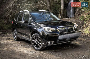 Позашляховик / Кросовер Subaru Forester 2016 в Слов'янську