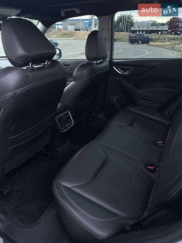Внедорожник / Кроссовер Subaru Forester 2019 в Киеве
