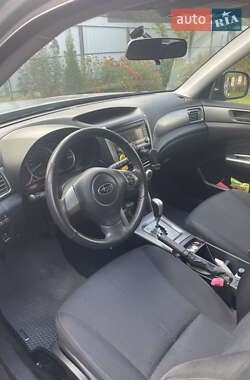 Внедорожник / Кроссовер Subaru Forester 2011 в 