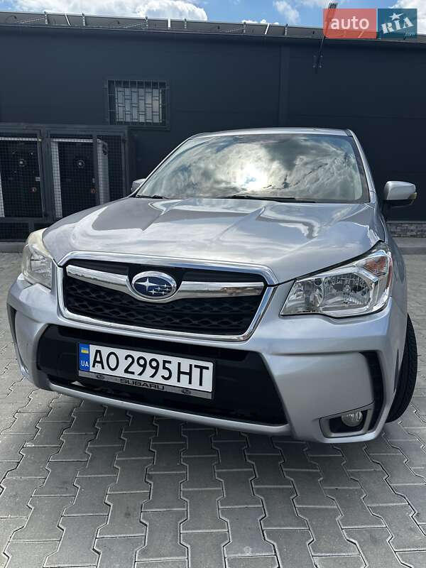 Внедорожник / Кроссовер Subaru Forester 2014 в Ужгороде