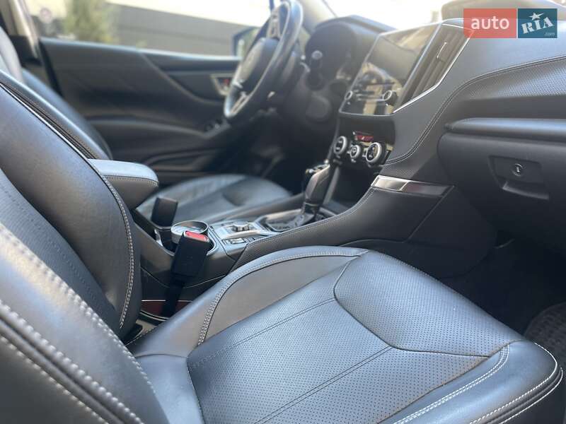 Позашляховик / Кросовер Subaru Forester 2018 в Львові