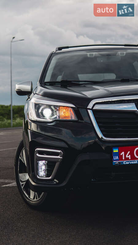 Внедорожник / Кроссовер Subaru Forester 2019 в Ровно