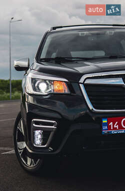 Внедорожник / Кроссовер Subaru Forester 2019 в 