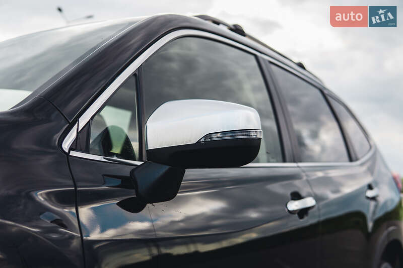 Внедорожник / Кроссовер Subaru Forester 2019 в Ровно