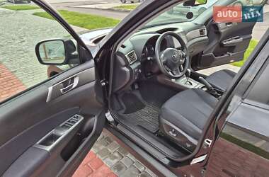 Внедорожник / Кроссовер Subaru Forester 2010 в 