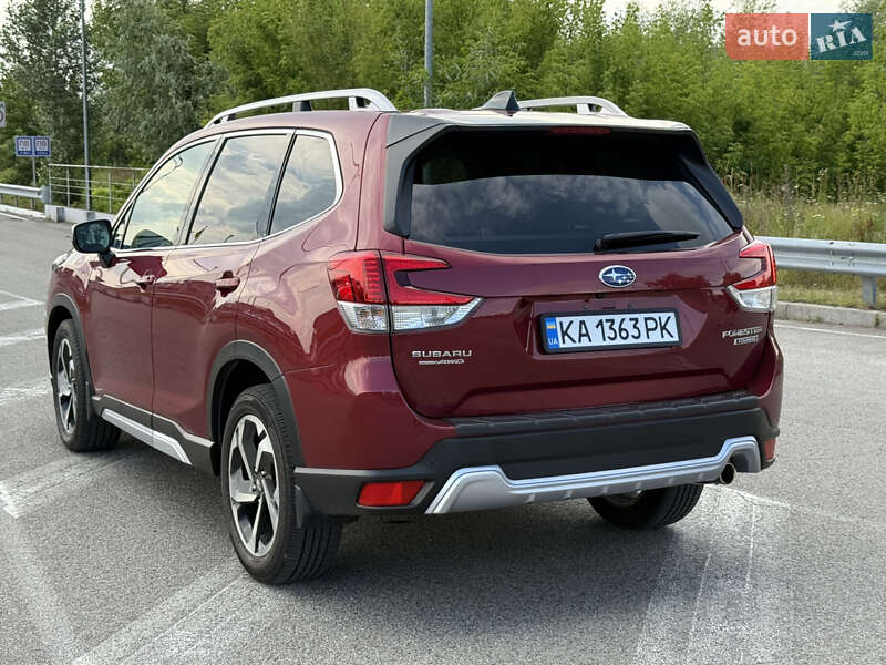 Внедорожник / Кроссовер Subaru Forester 2024 в Киеве