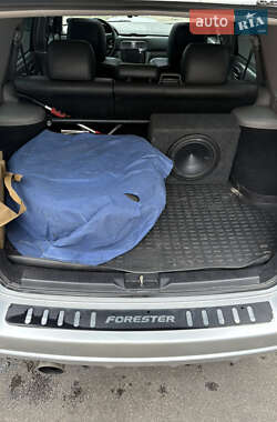 Внедорожник / Кроссовер Subaru Forester 2005 в 