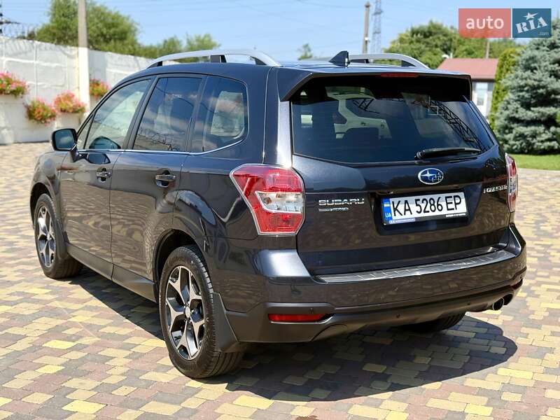 Позашляховик / Кросовер Subaru Forester 2015 в Дніпрі