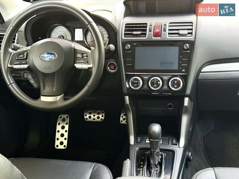 Позашляховик / Кросовер Subaru Forester 2015 в Дніпрі