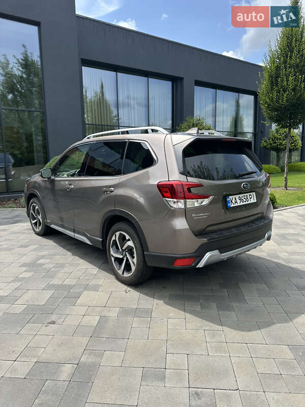 Внедорожник / Кроссовер Subaru Forester 2023 в Киеве