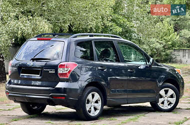 Внедорожник / Кроссовер Subaru Forester 2014 в 