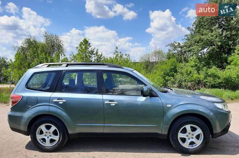 Внедорожник / Кроссовер Subaru Forester 2009 в Славянске