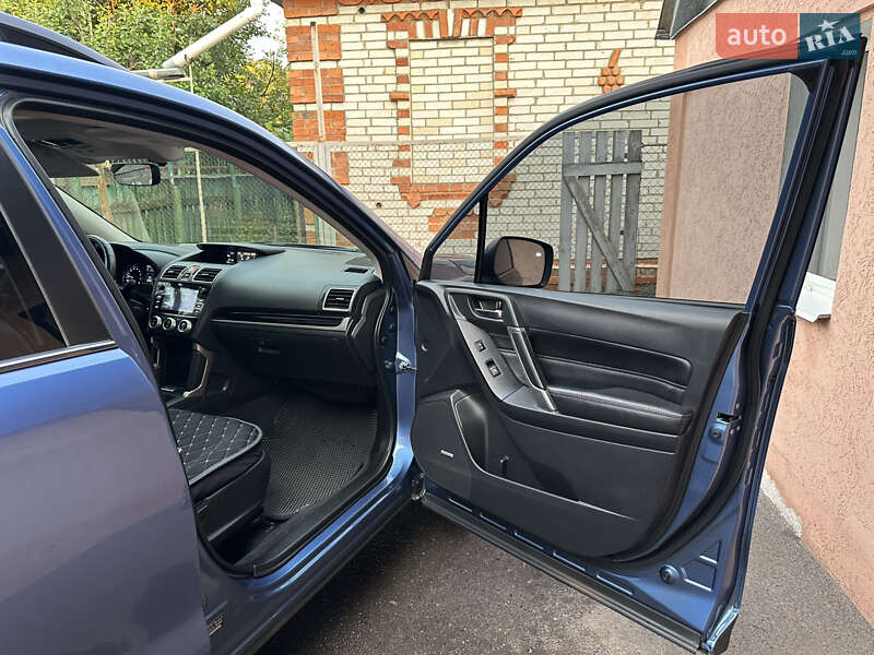 Внедорожник / Кроссовер Subaru Forester 2016 в Сумах