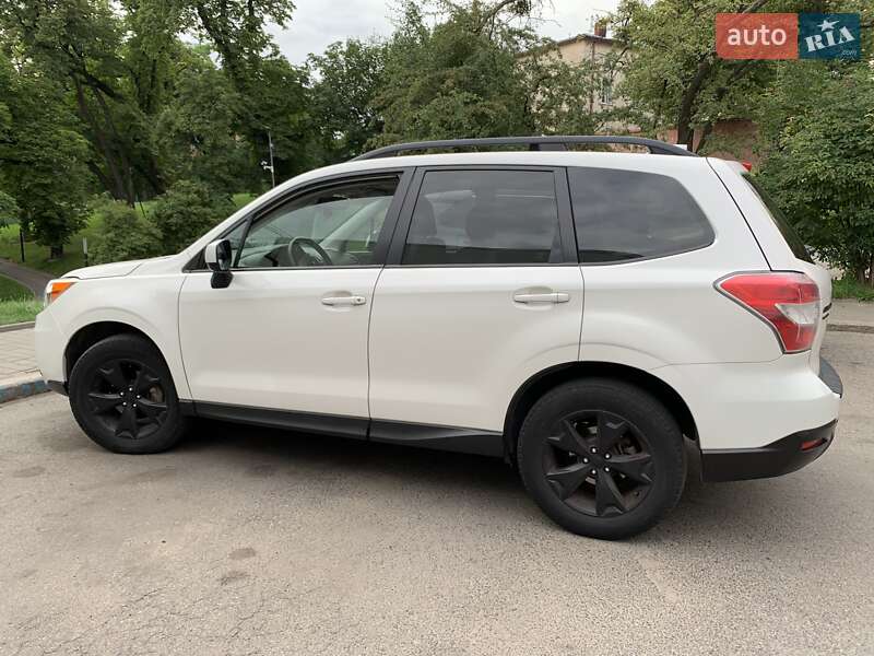 Внедорожник / Кроссовер Subaru Forester 2015 в Львове