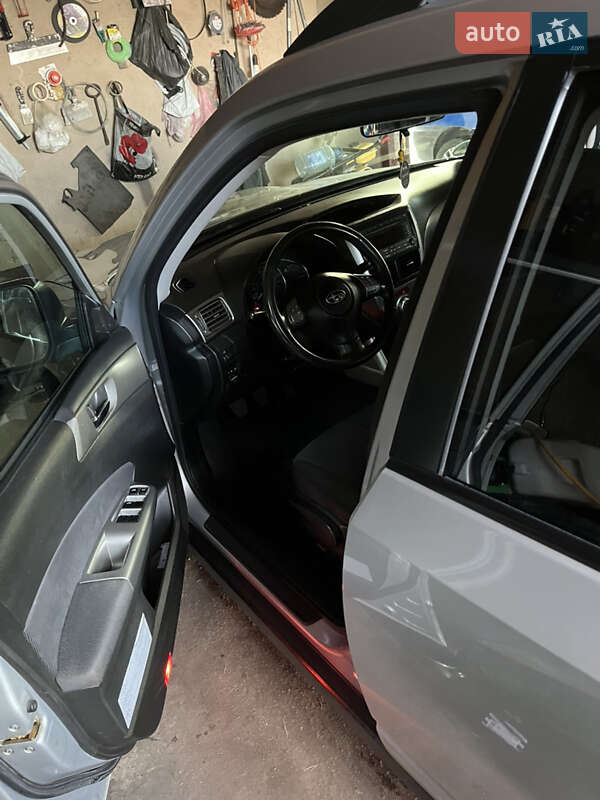 Внедорожник / Кроссовер Subaru Forester 2010 в Каменском